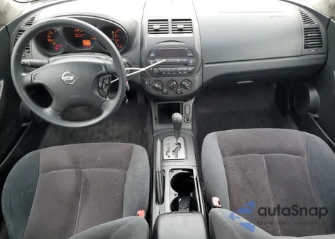 2002 Nissan Altima Base из США, поврежденный, VIN 1N4AL11D52C133685